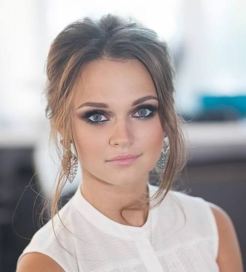 Técnicas de penteado impressionante para rosto quadrado