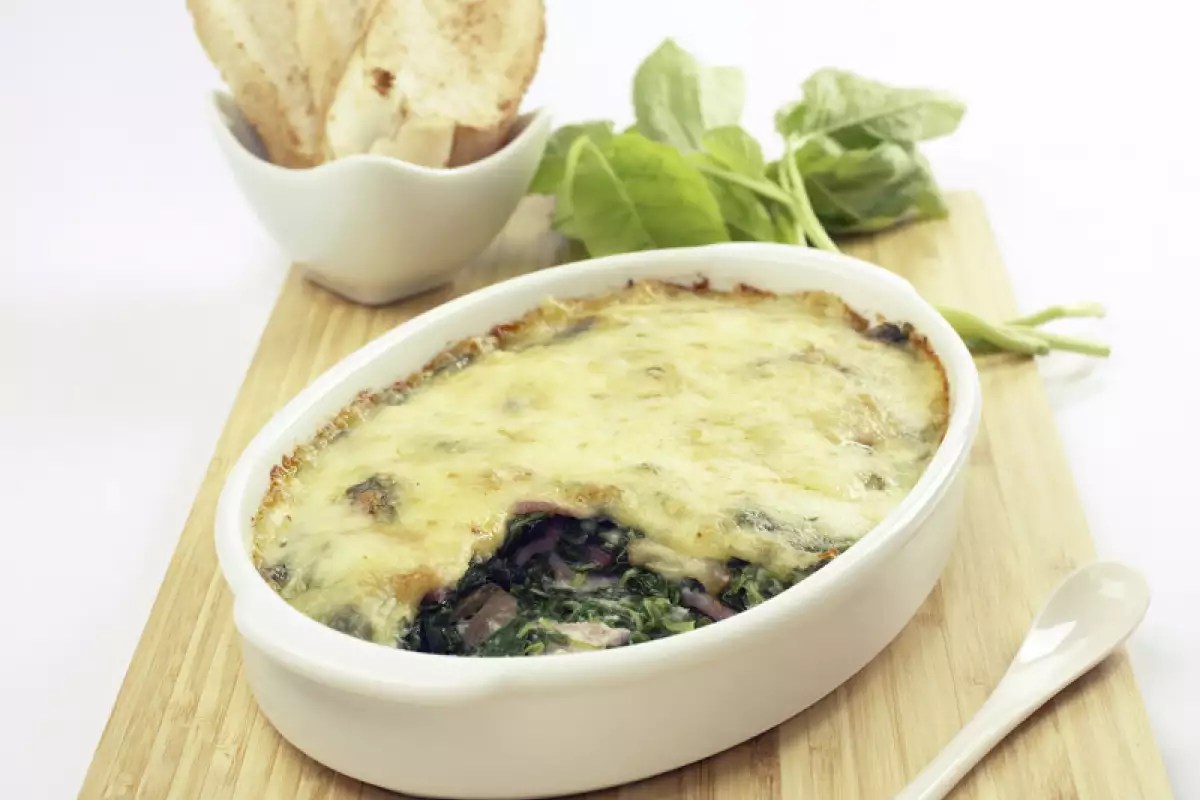 OvenBaked Spinach with Cottage Cheese 4 Recipes