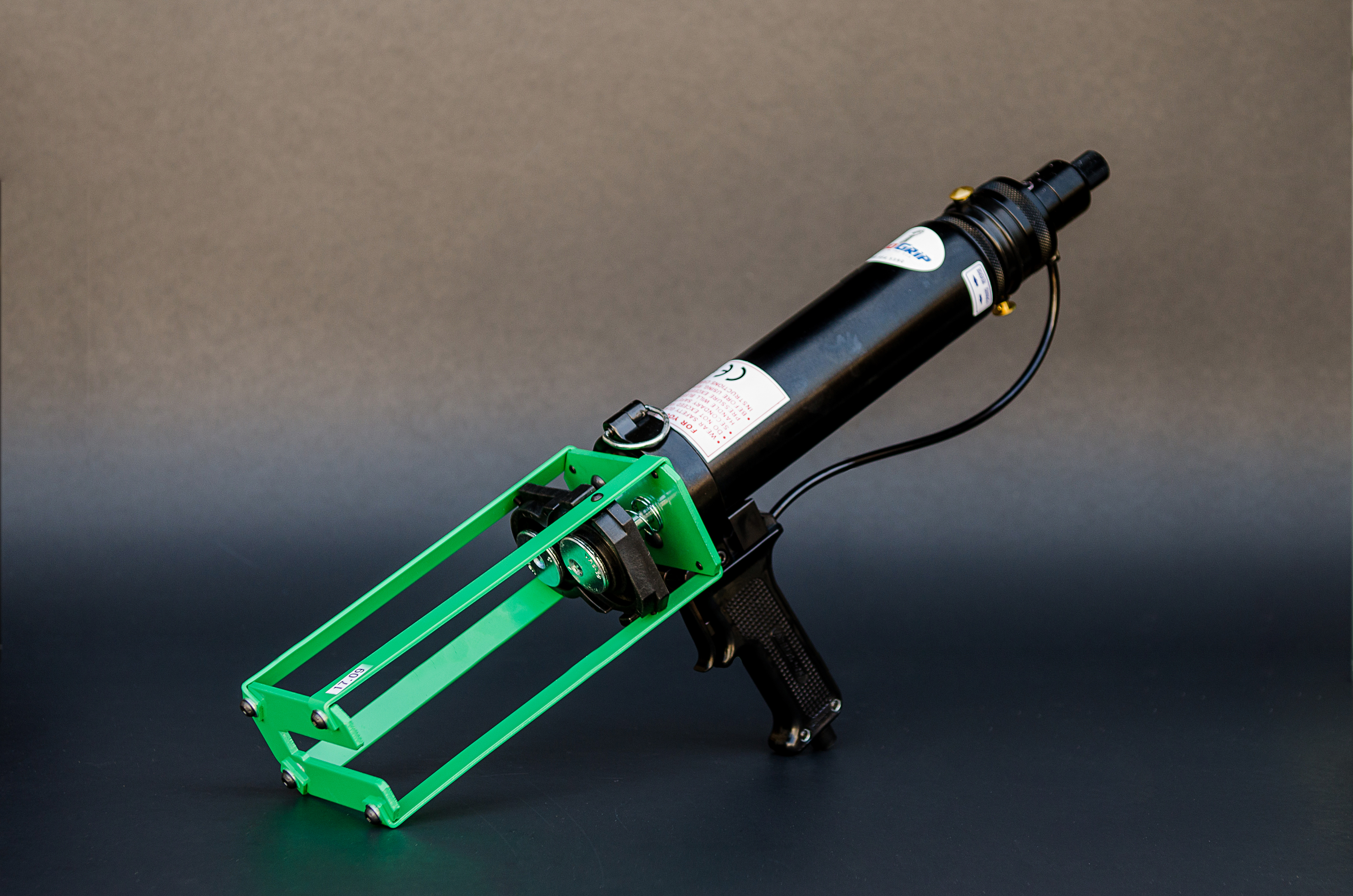 220ml 21/11 Pneumatic Dispense Gun Bonding Solutions