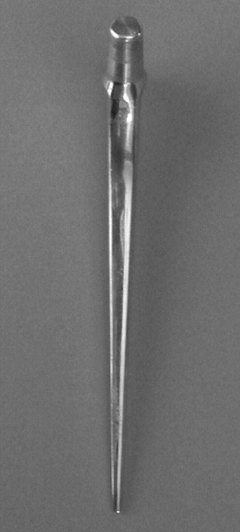 The Exeter Universal stem Bone & Joint