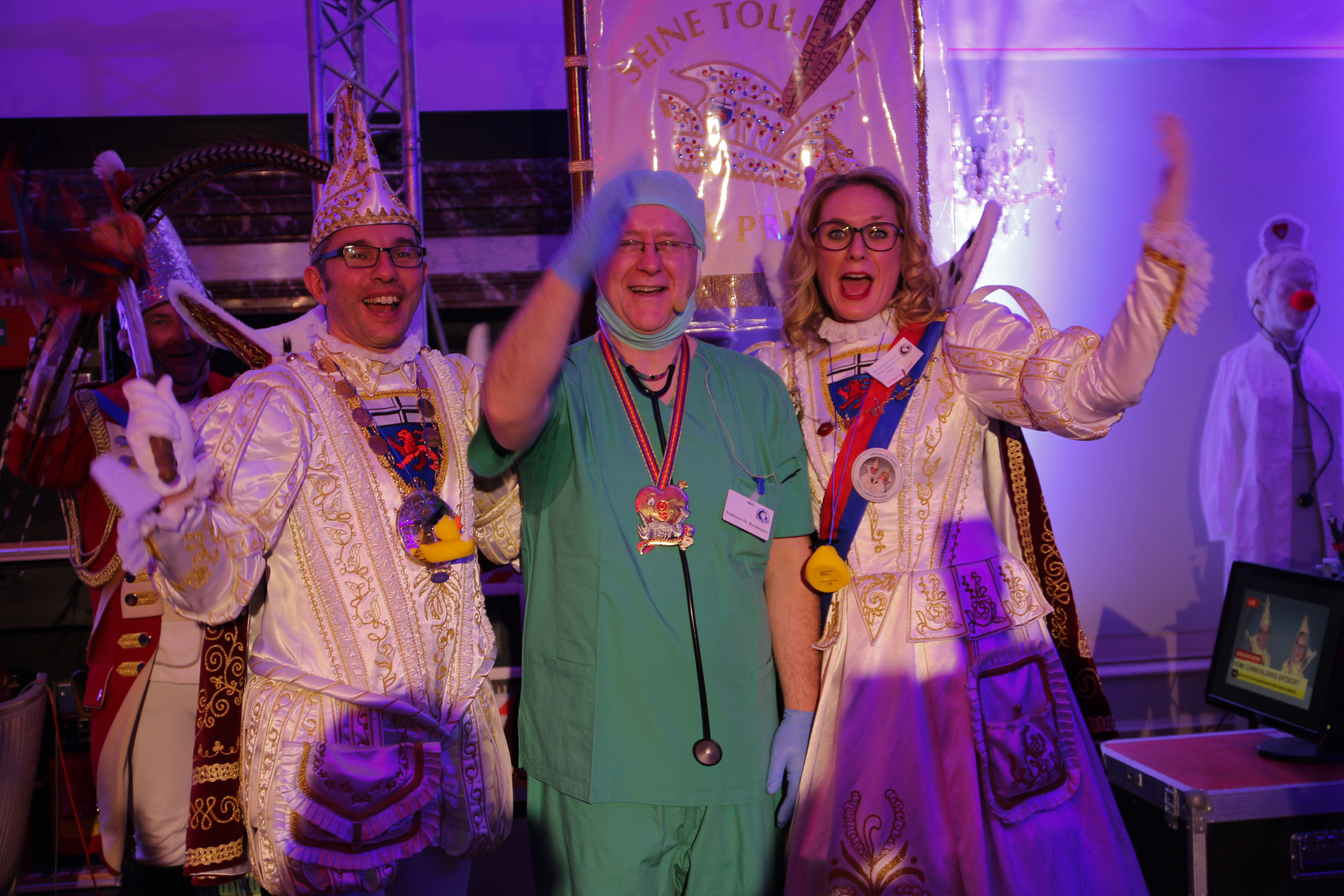 Weltsensation „Homo Carnevalensis“ entdeckt! bonnFM
