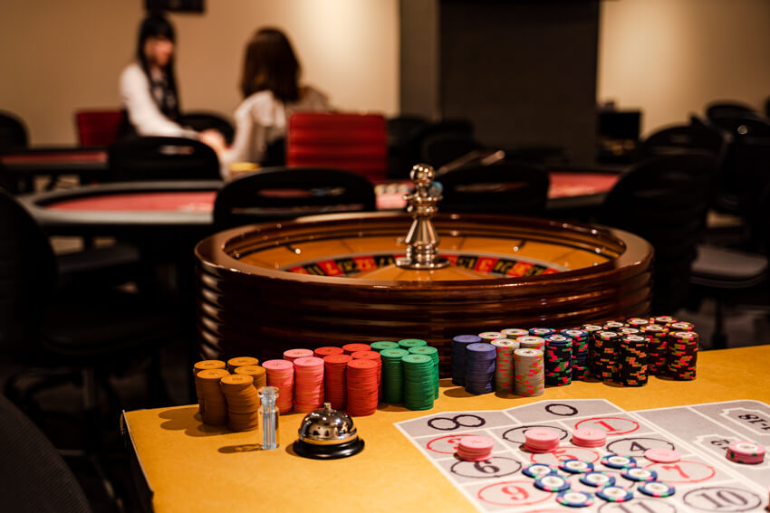 31％割引【正規逆輸入品】 カジノテーブル カードゲームセンター トランプ/UNO その他OTA.ON.ARENA.NE.JP