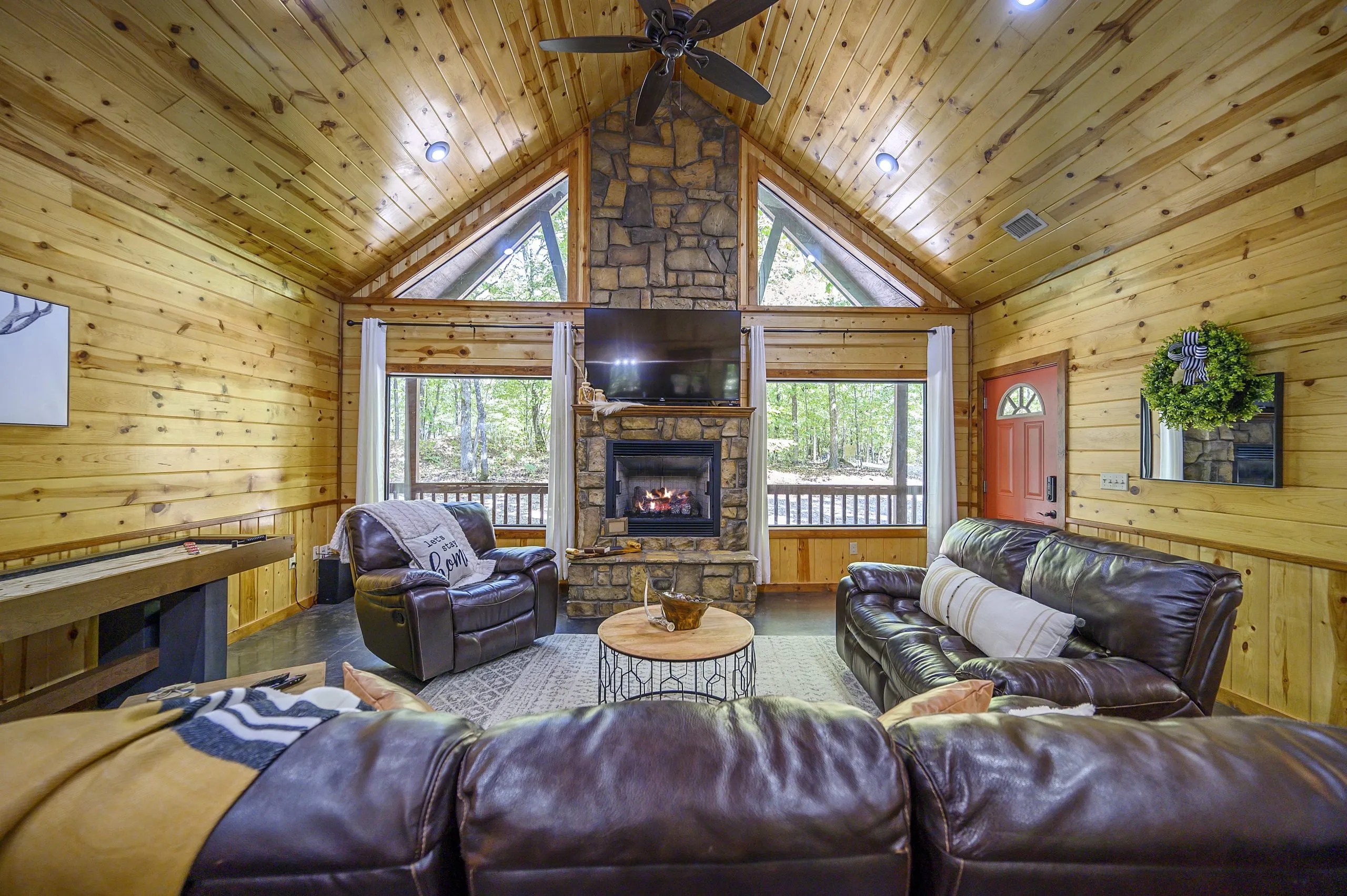 Agape Creek Oversized Deck Private Cabin in Broken Bow OK