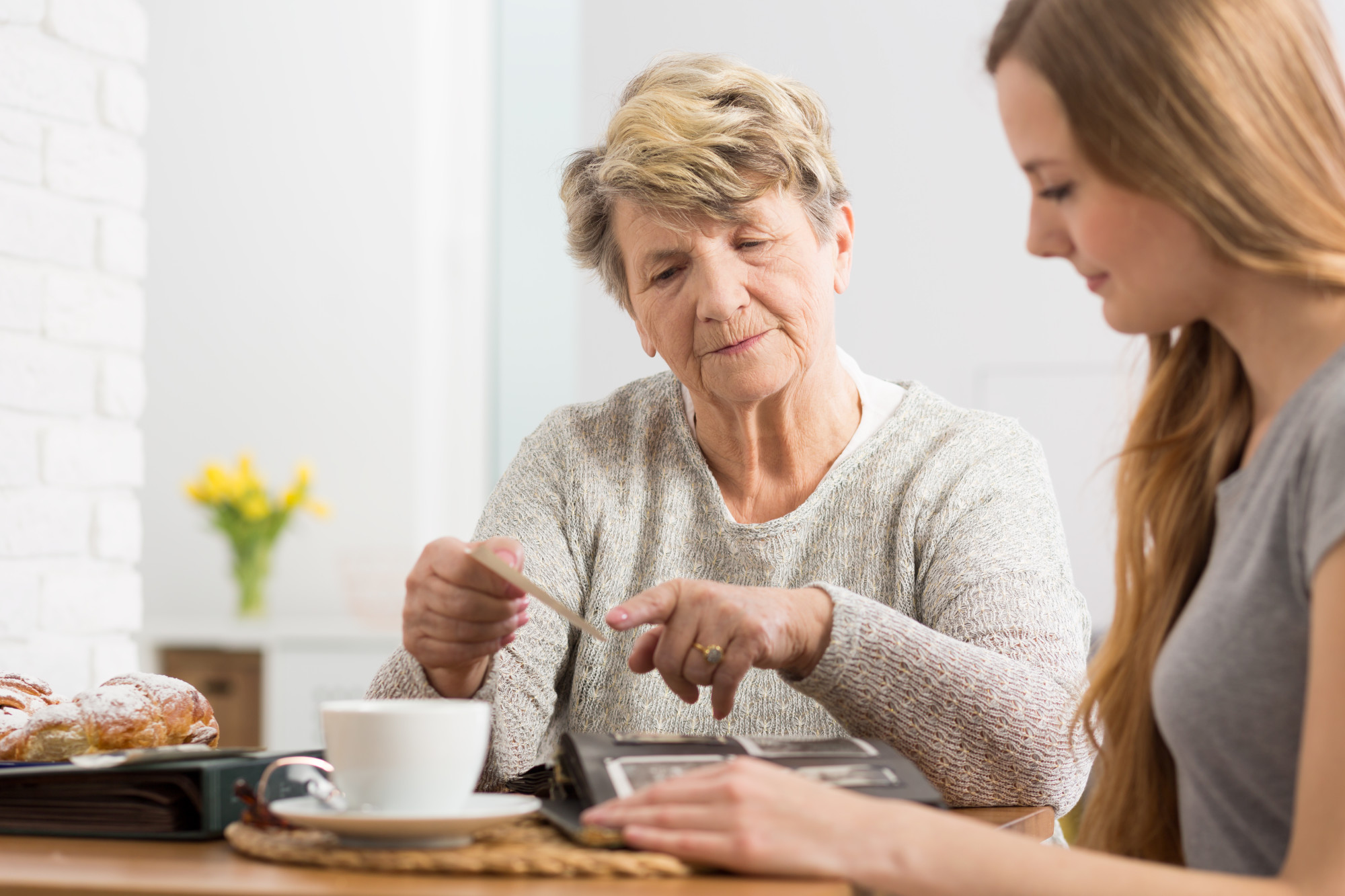 How to Arrange Cleaning Services for Elderly Relatives