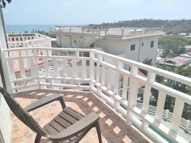 Hummingbird Villa and Apartments