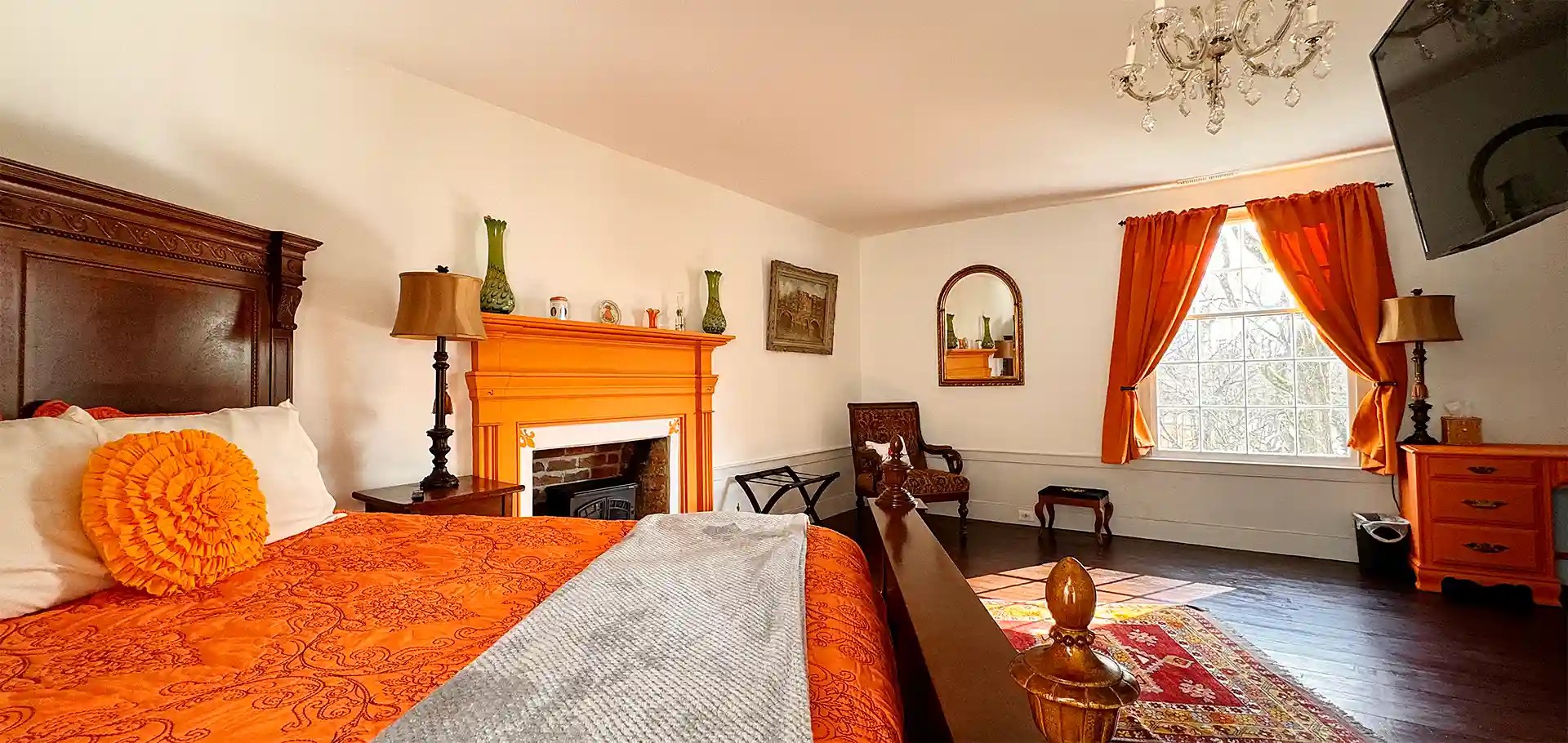 The Sunnyside Sisters Bed and Breakfast / Miss Bella Suite