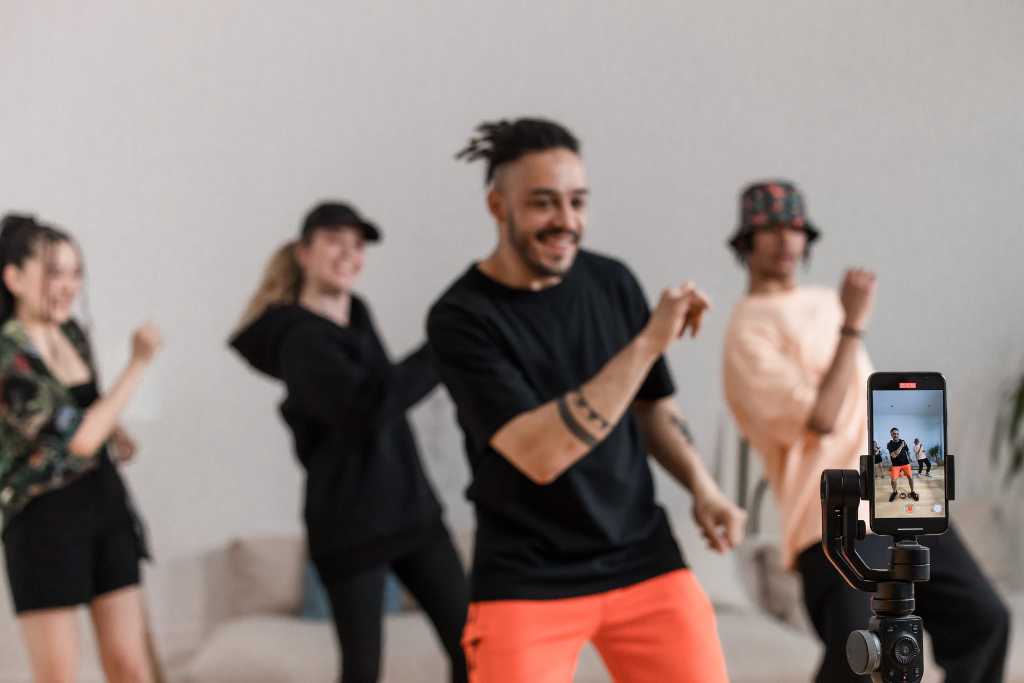 How To Get Facetracking Filter On Tiktok in 2023 Boostmeup