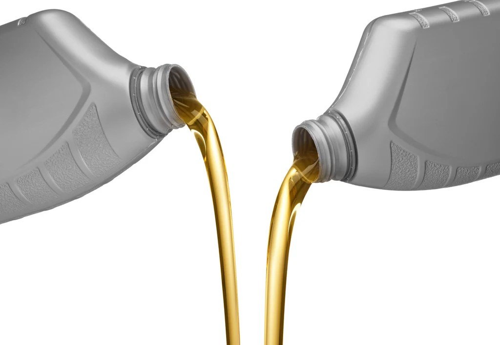 SYNTHETIC AND CONVENTIONAL OILS DO THEY MIX? Boost Performance Products