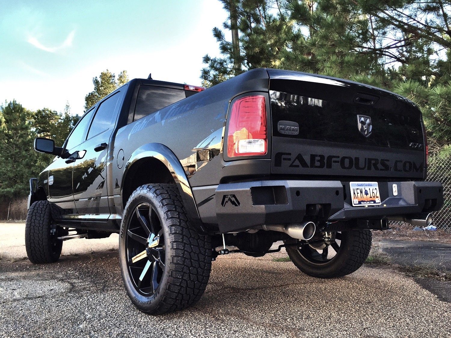 Fab Fours Heavy Duty Rear Bumper For 2017 Ram 1500/2500/3500 DR09