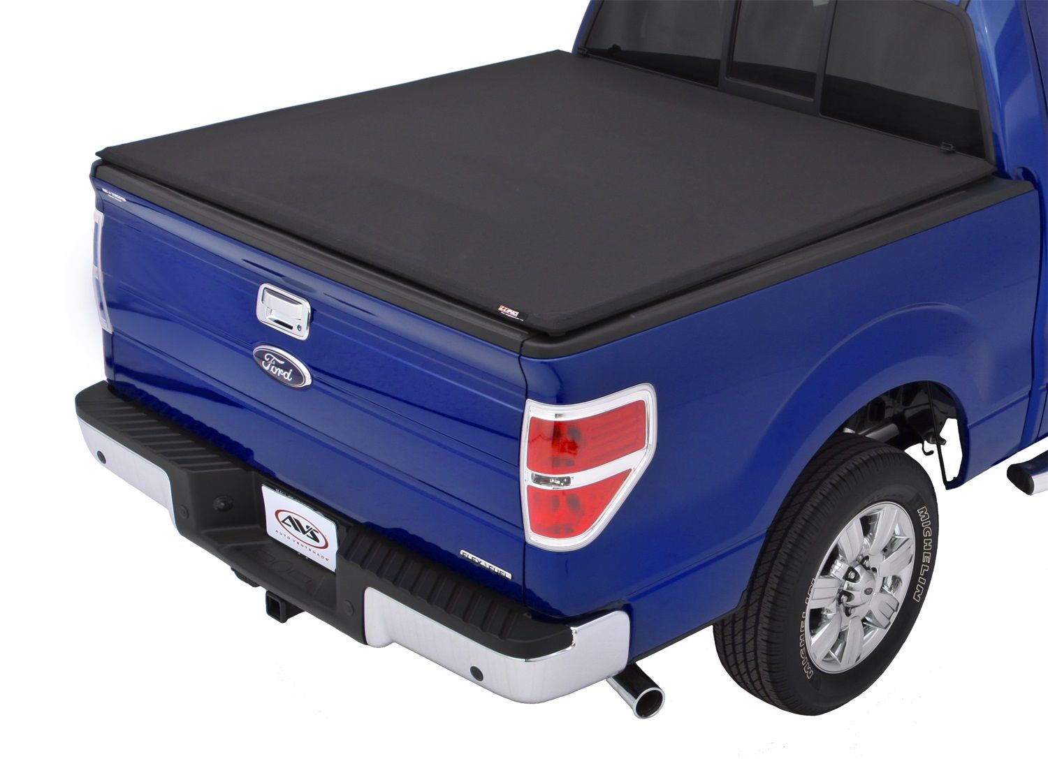Lund 6' Genesis TriFold Truck Bed Tonneau Cover for Ford Ranger