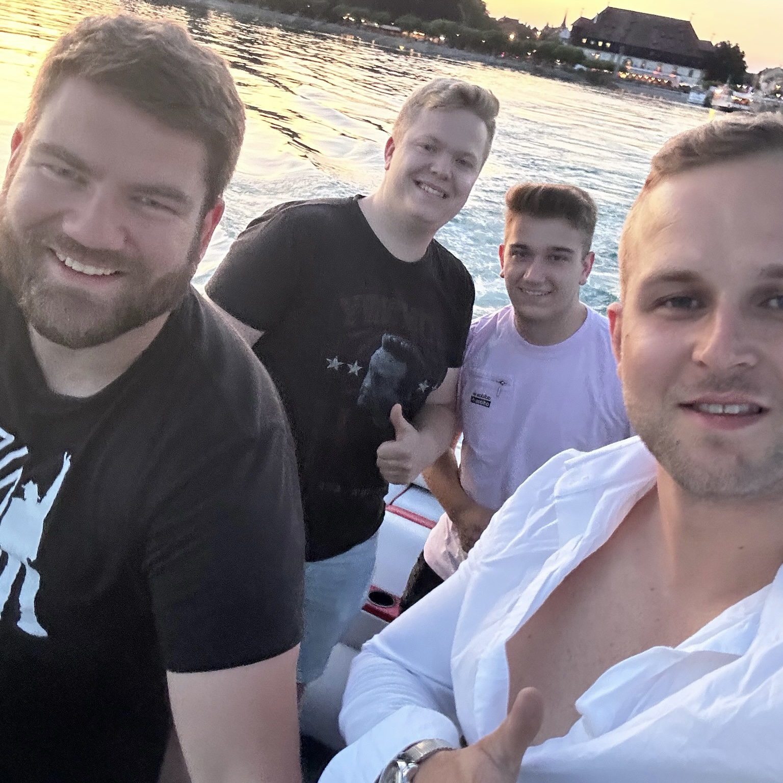 Start BootKonstanz Wakeboard, Wasserski und private Tagestouren am Bodensee