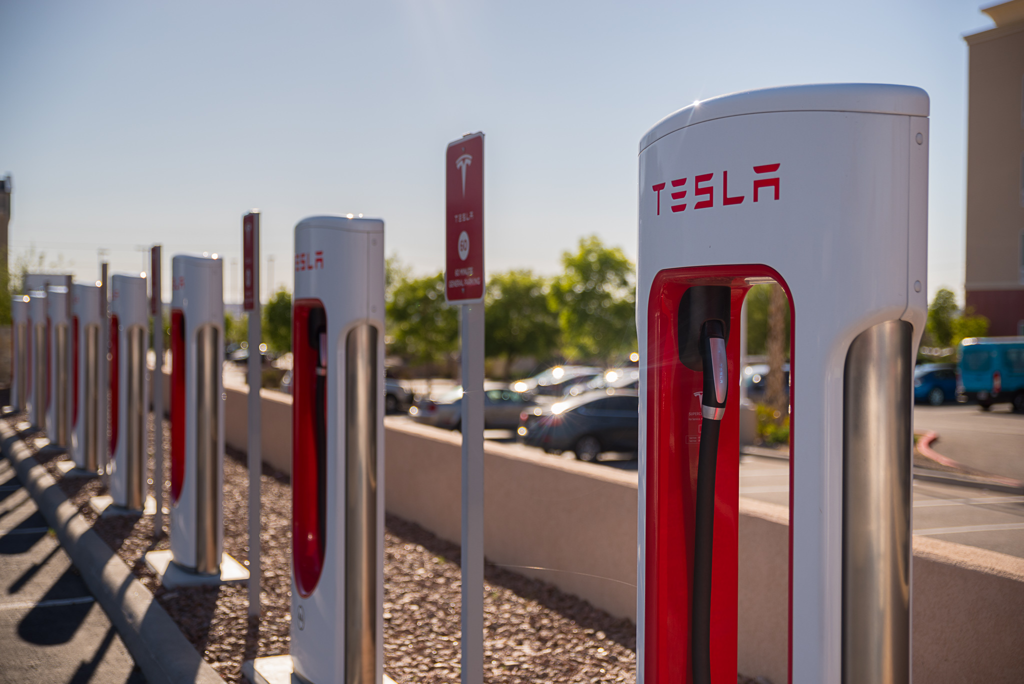 El Paso embracing electric car trend with more charging stations