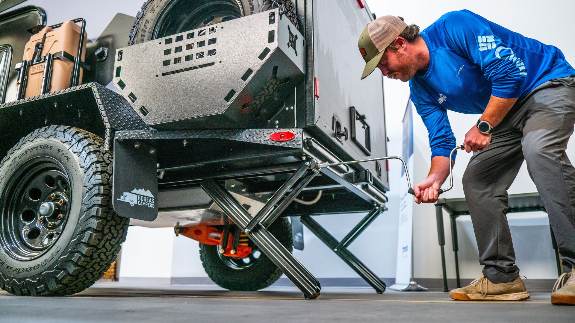 Rear stabilizer jack usage and guidelines for the XT Boreas Campers