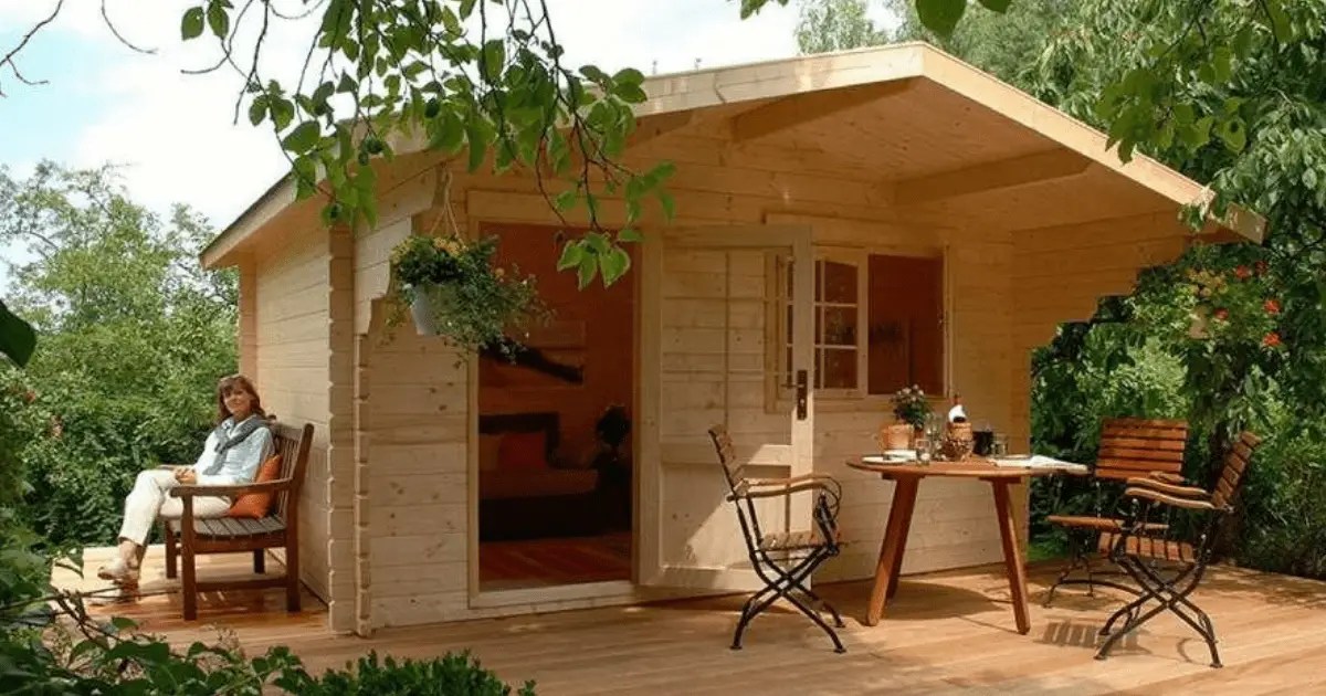 Affordable tiny homeinabox costs next to nothing