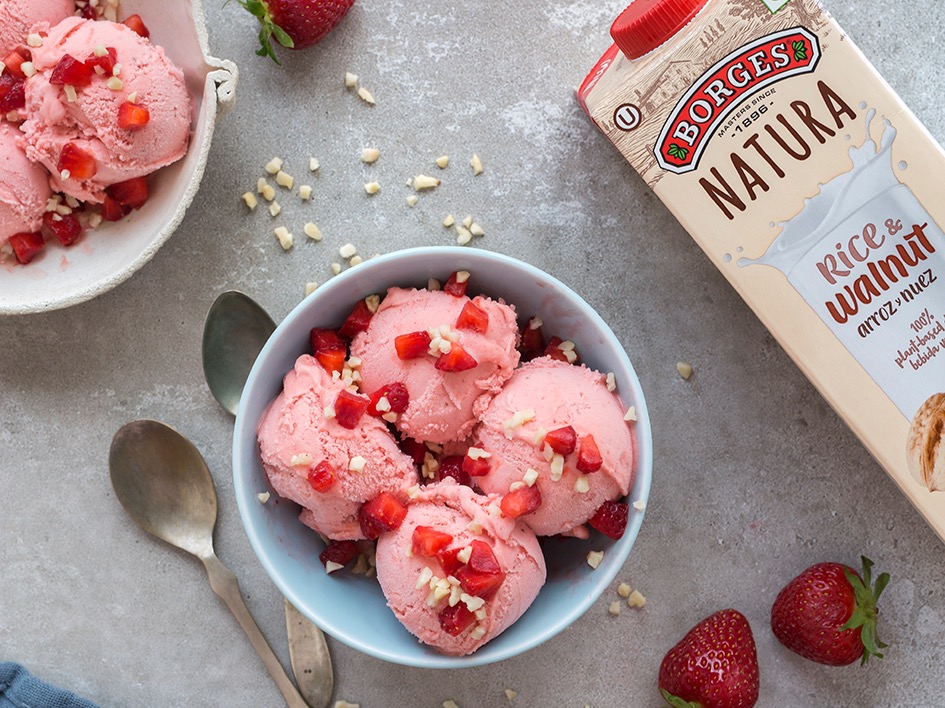 Vegan Strawberry Ice Cream
