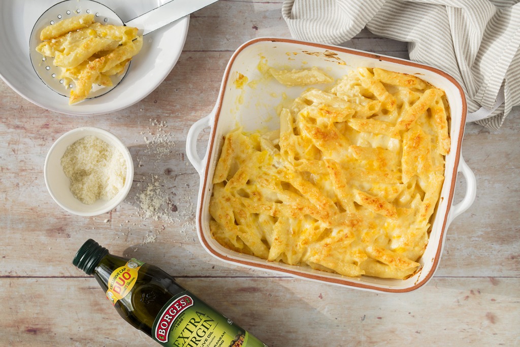 Threecheese pasta bake