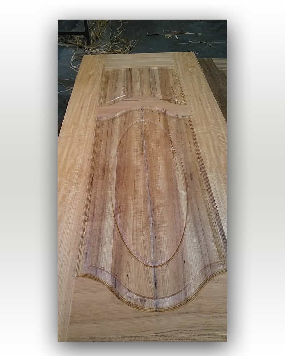Veneer door skin born wood™