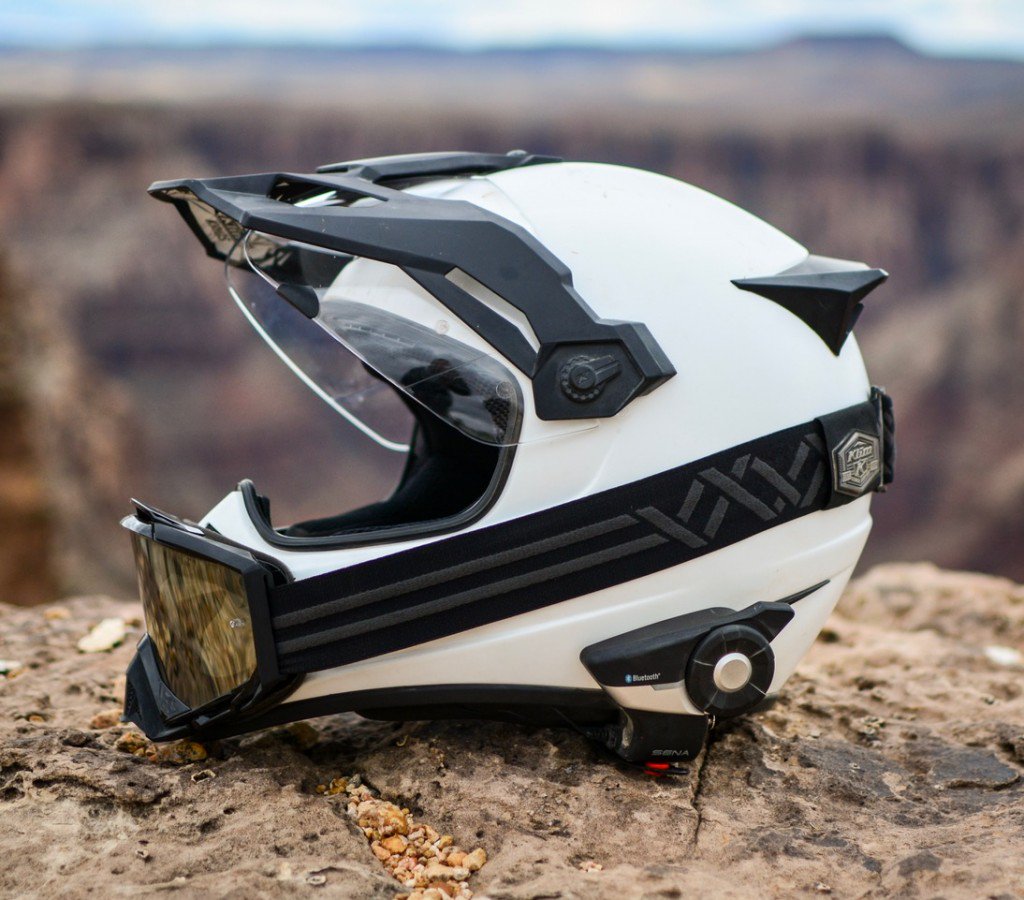 SENA ANNOUNCES RELEASE OF 20S EVO MOTORCYCLE BLUETOOTH COMMUNICATION