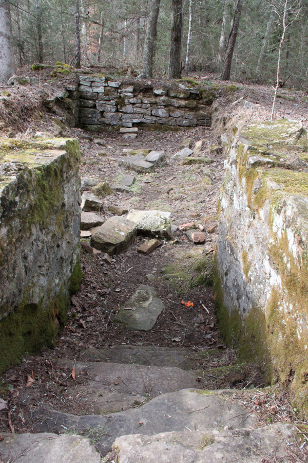 Greeter Falls Four Waterfalls, Blue Water Greet Hikers Along South