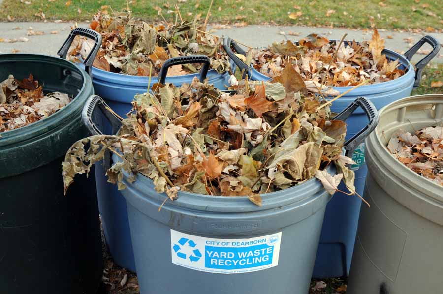 SEPTEMBER 26 IS THE LAST CONTAINERIZED YARD WASTE (Yard waste must be out on Monday for Pick up