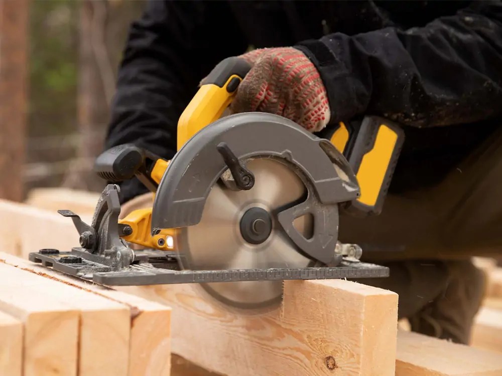 Circular Saw vs. Band Saw Which One is Best For You