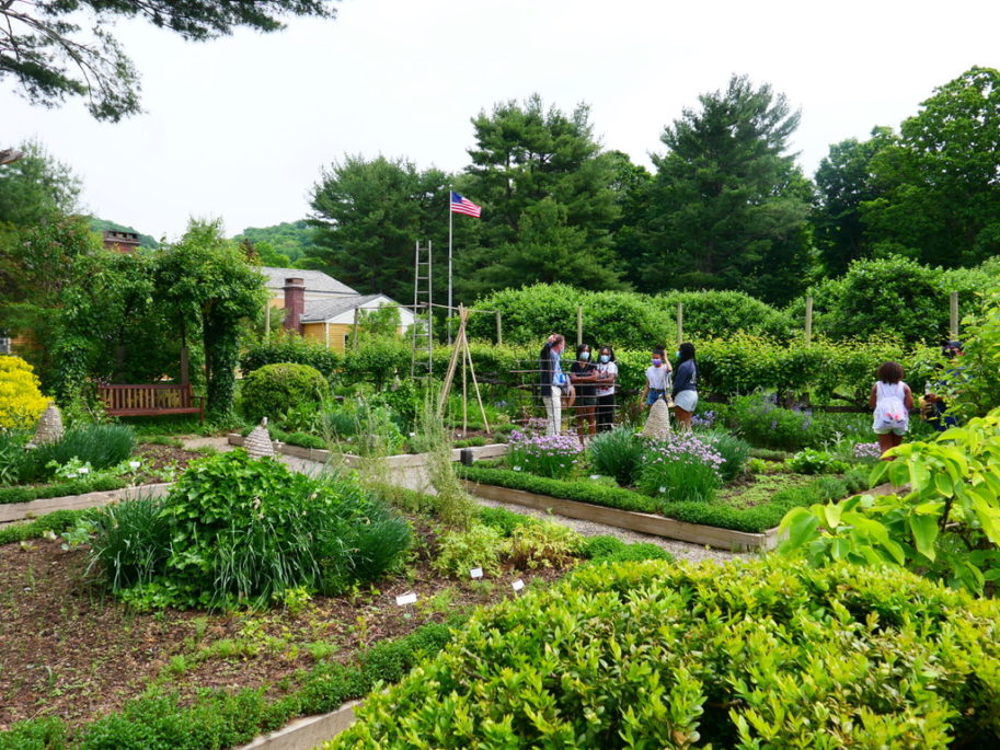Guided Grounds Tour Boscobel