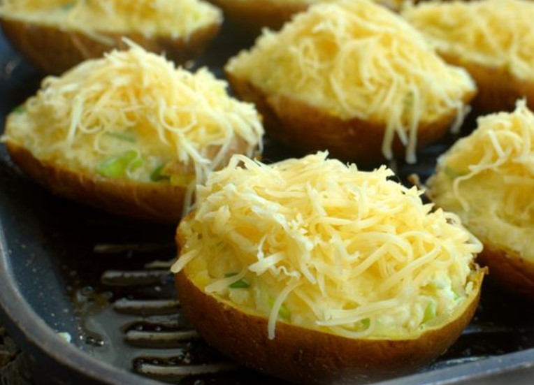 Potatoes Stuffed with Cheese, Sour Cream and Bacon