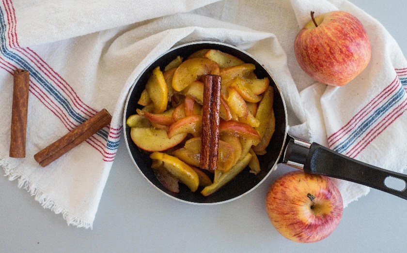 10 Tasty Things To Eat With Stewed Apples (With Recipes) Boss The Kitchen