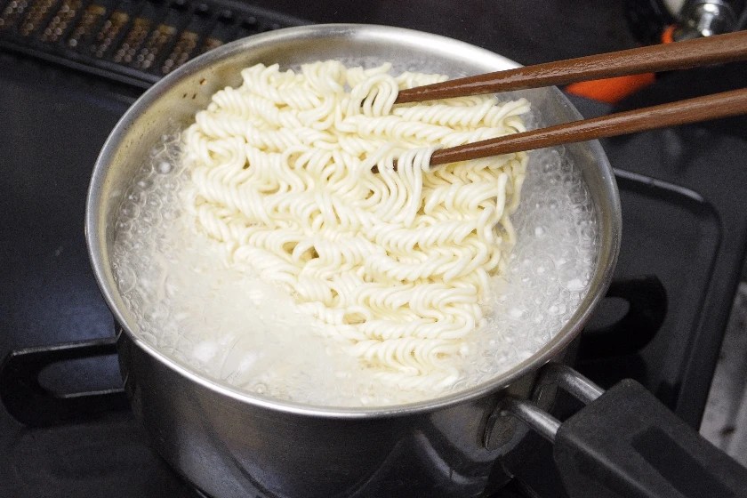 How To Stir Fry Noodles Without Them Sticking Boss The Kitchen
