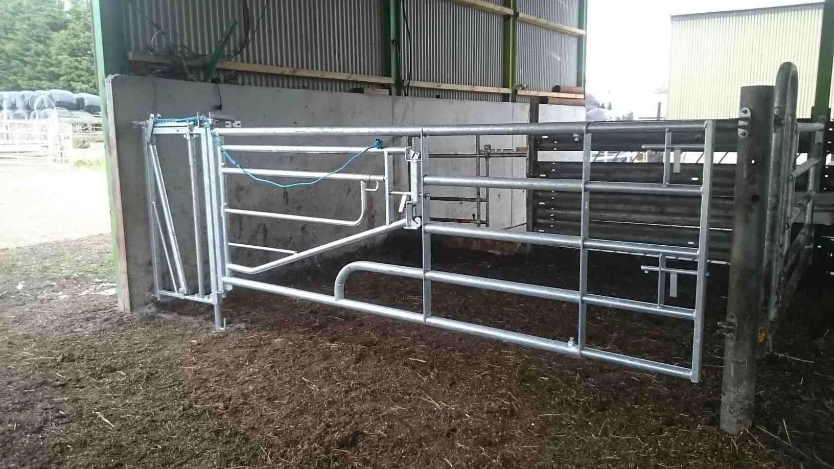 Calving Gates by BoSteel based in Galway Ireland