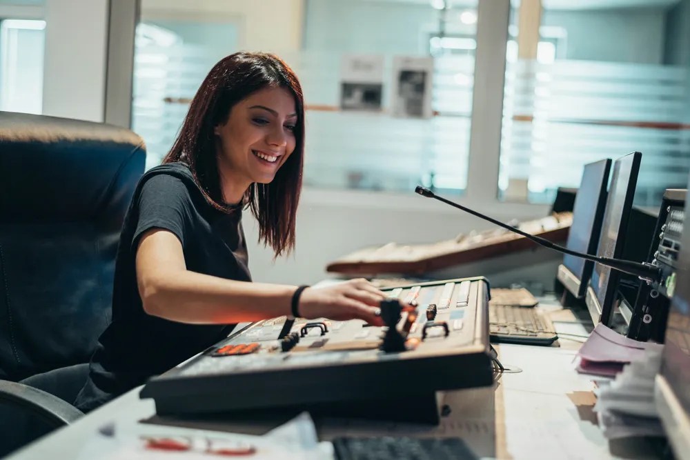 How Long TV Commercials Should Be to Attract Viewers