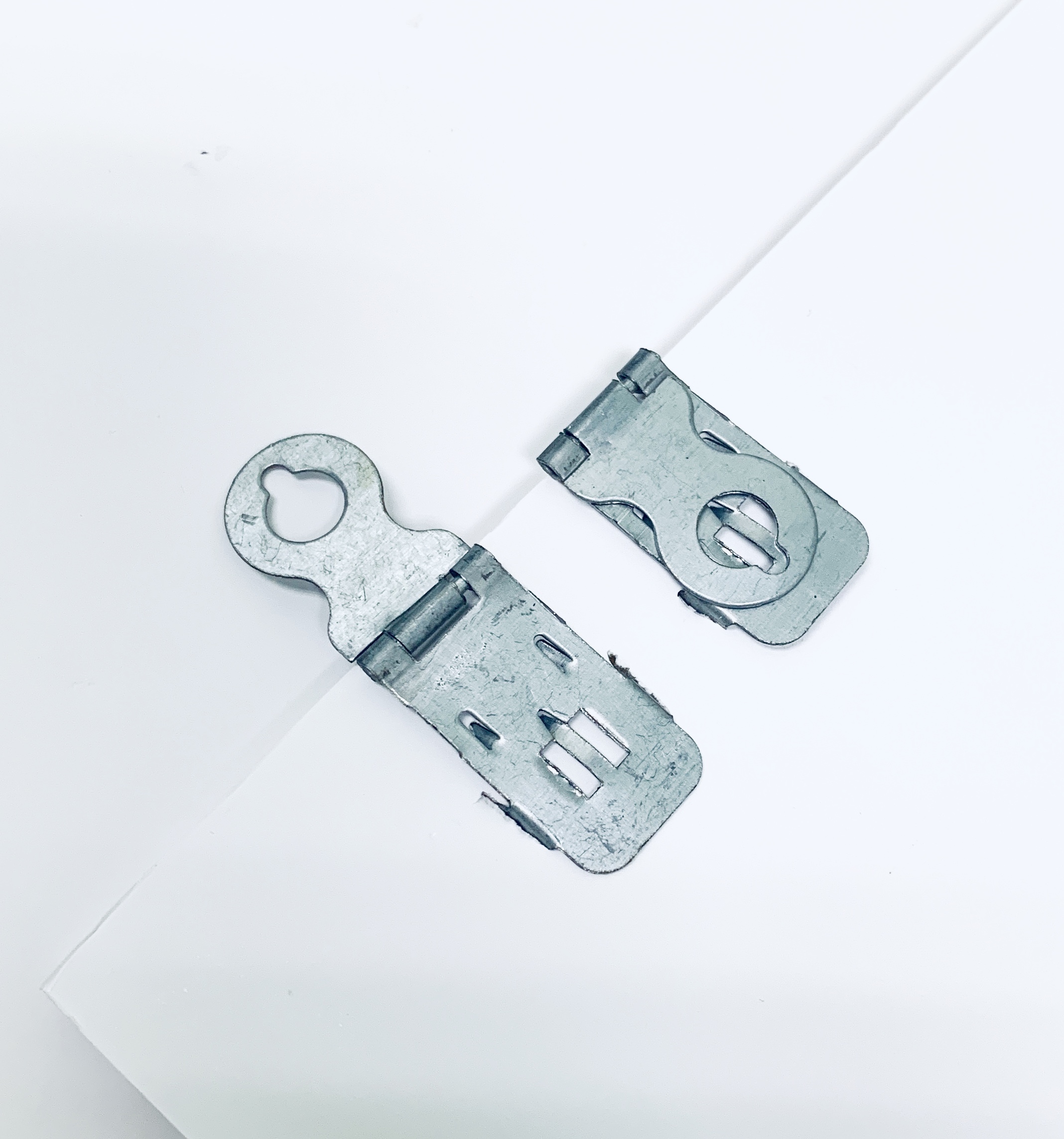 Foam Board Hanger (Metal) Botak Sign Pte Ltd