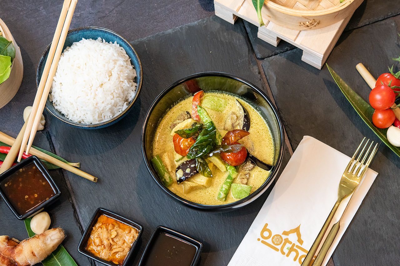 GALLERY BoThai Restaurant