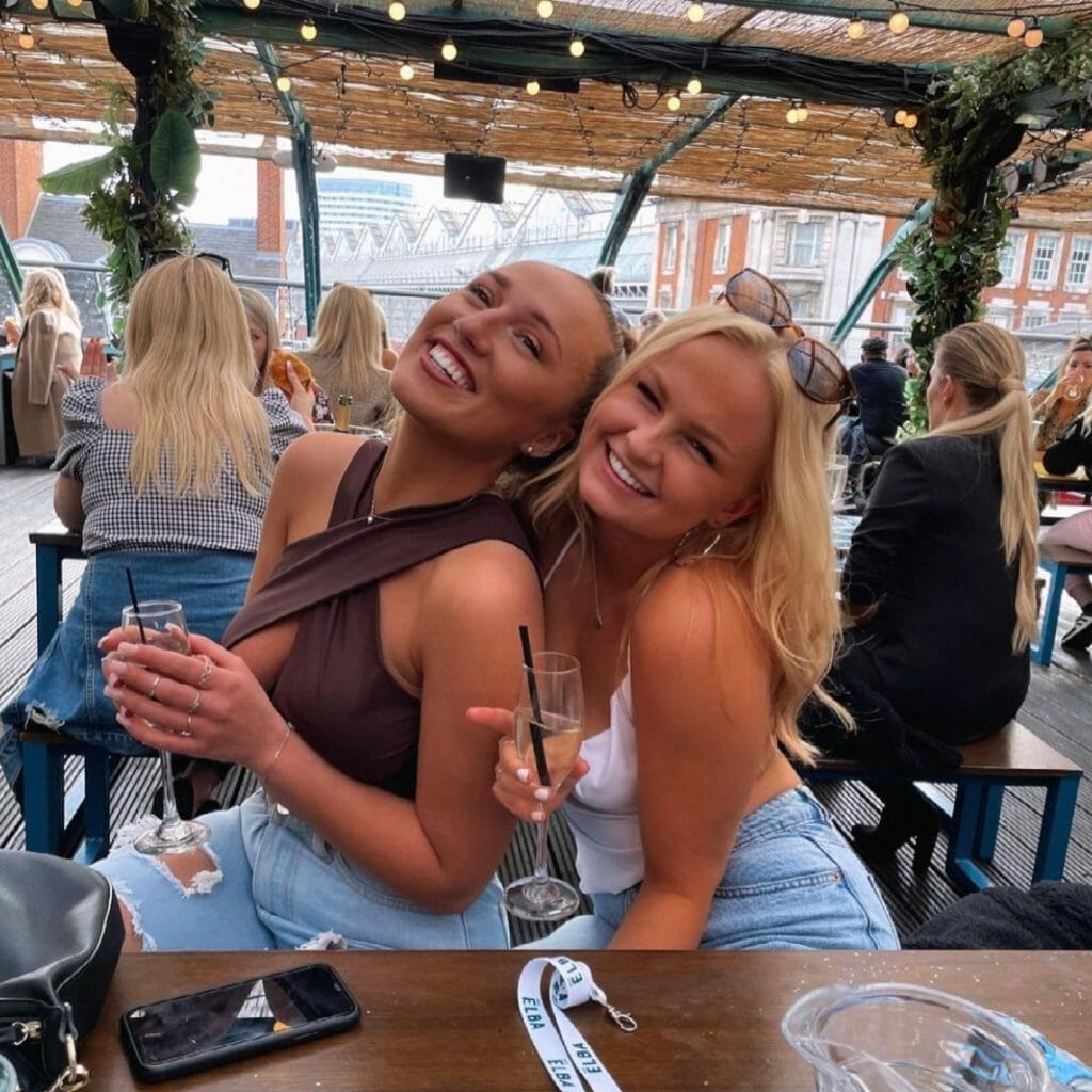 Bottomless Brunch at Bar Elba Lost in Bottomless Brunch