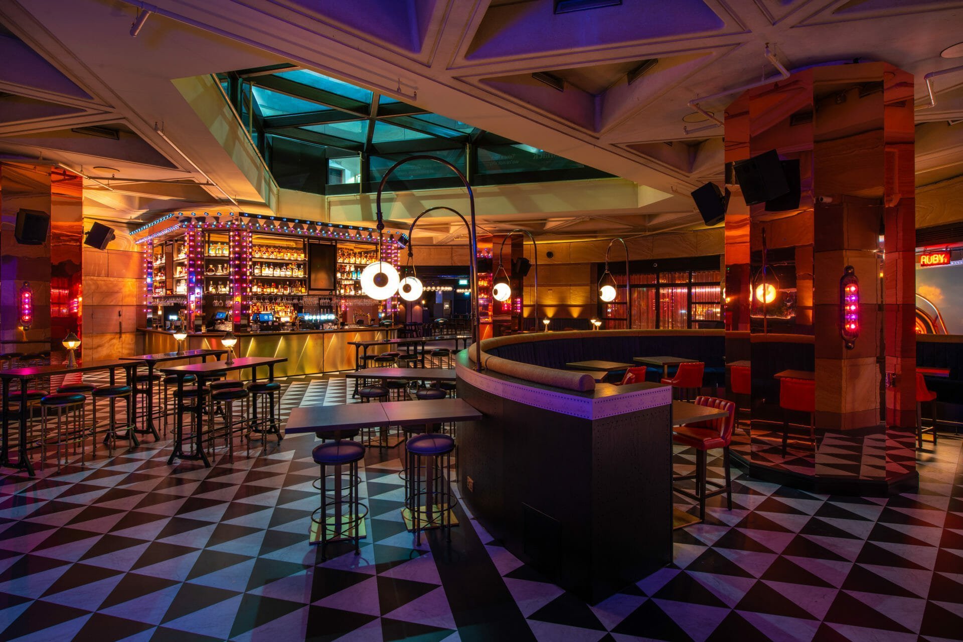 Bottomless Brunch & Mini Golf at Puttshack Bank Bottomless Brunch