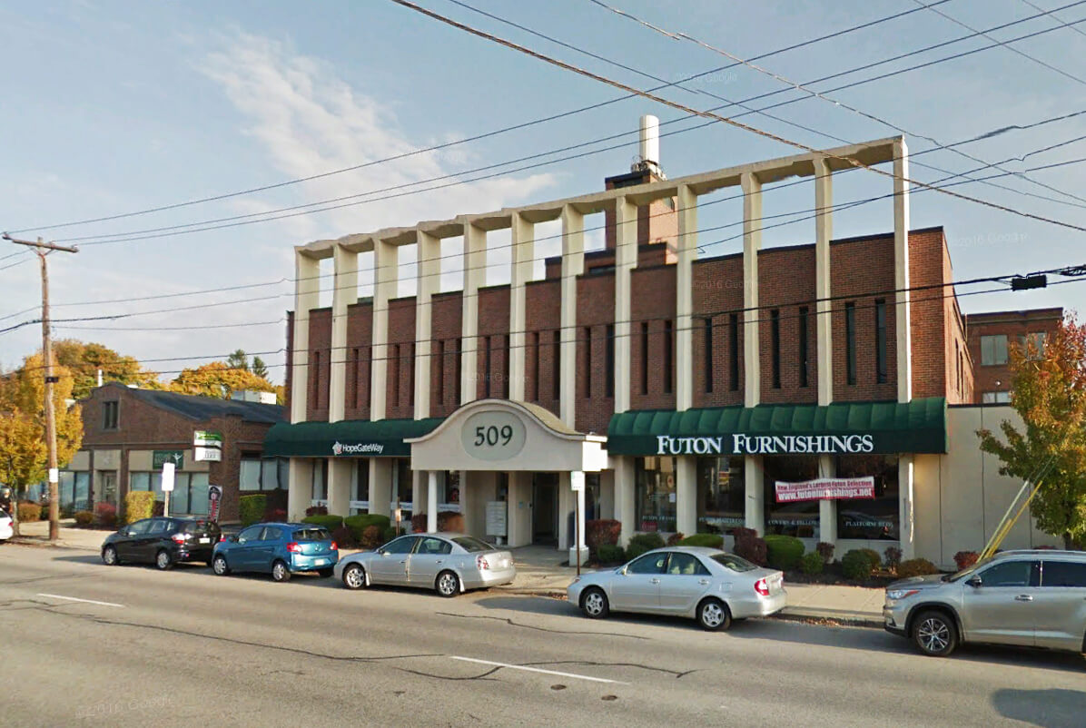 509537 Forest Avenue The Boulos Company