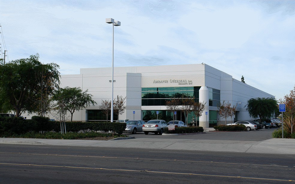 VOIT REAL ESTATE SERVICES DIRECTS THE 10,528,000 SALE OF A 66,000