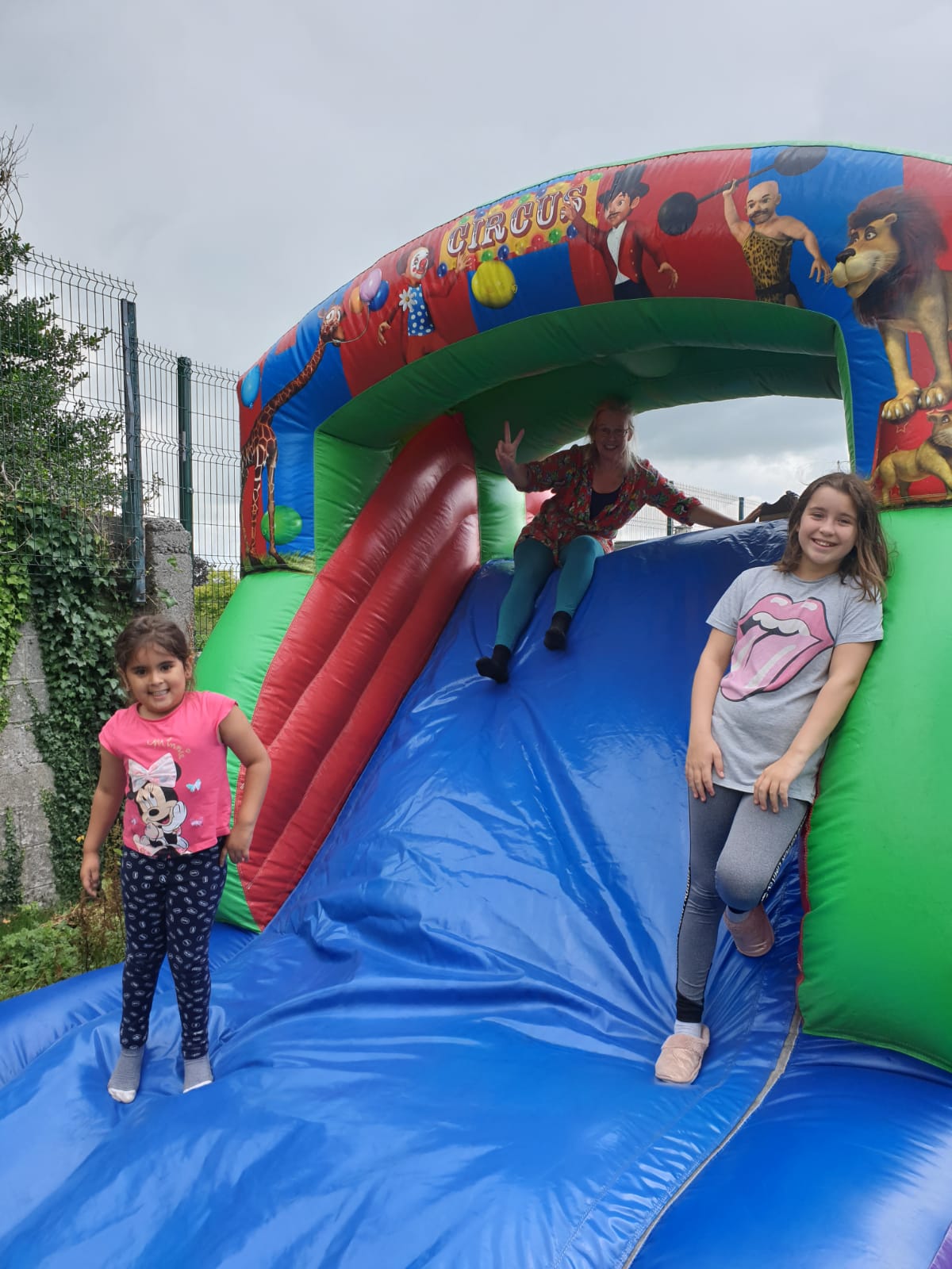 Small Castles Best Bouncy Castle Hire, Quad Cars Hire service in