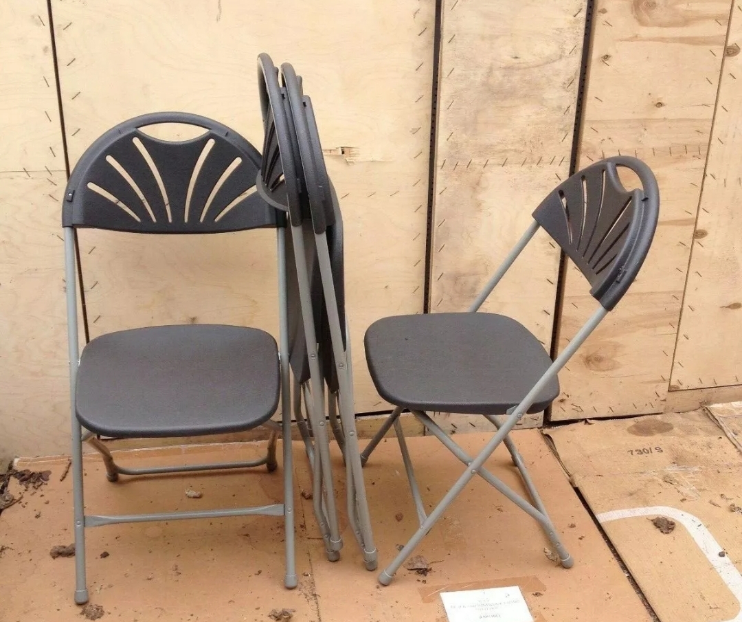 Banquet Table & Chair Bouncy Castle Hire in London