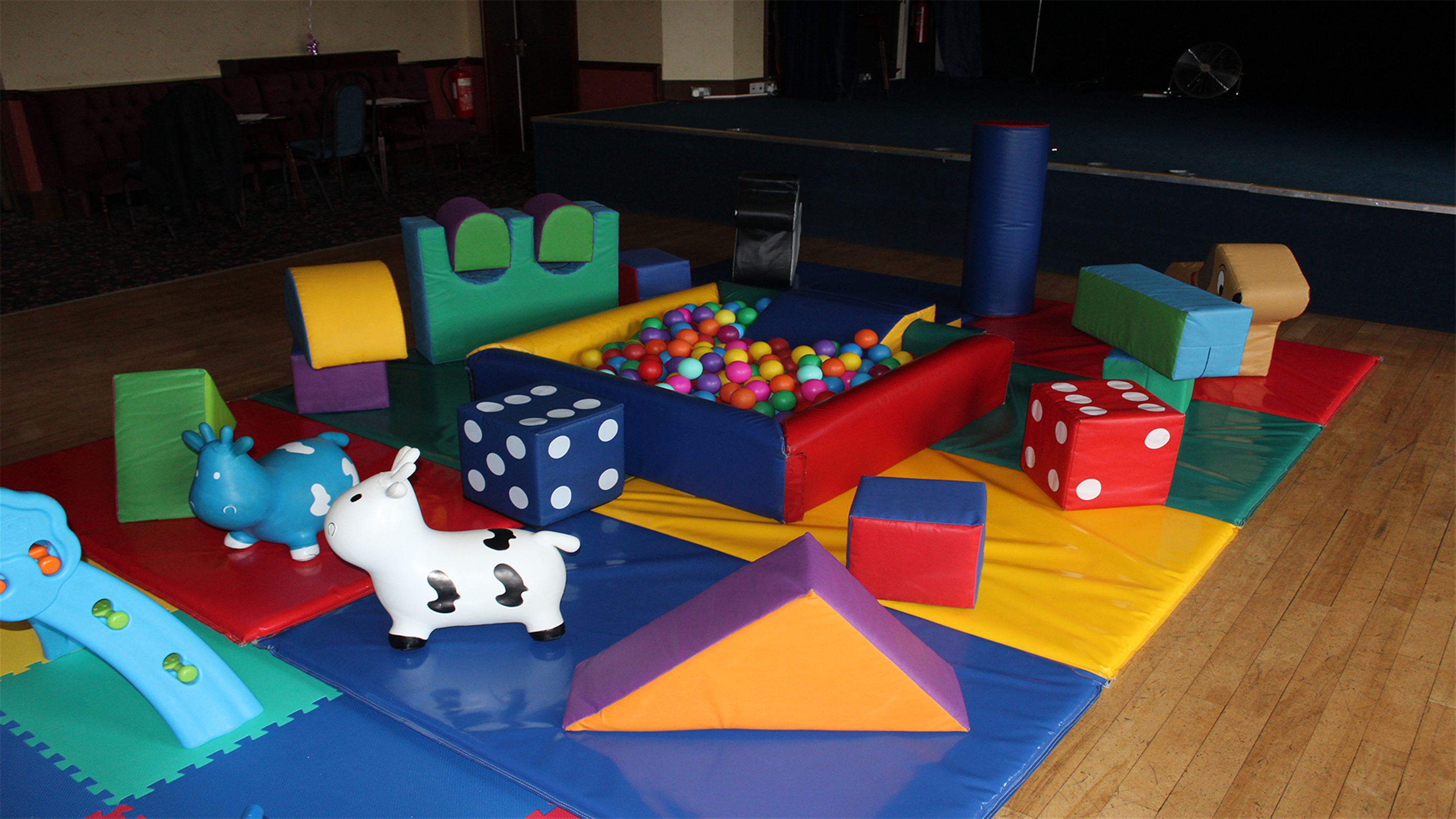 Midi Soft Play Best Soft play and Inflatable hire service in