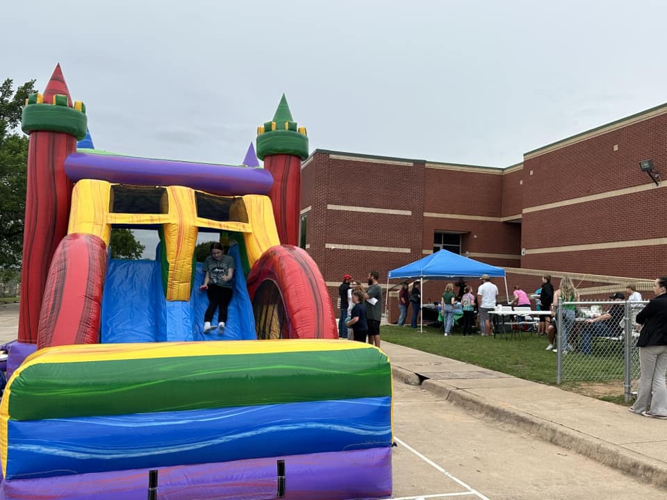 XL Wet/Dry Combo Bouncer/two lane slide Bounce House Rentals in Azle