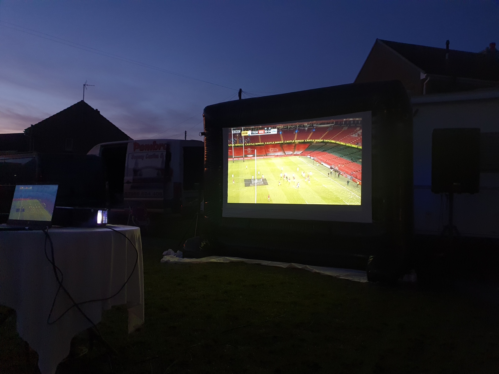 Outdoor Projector Screen Uk at David Stiffler blog