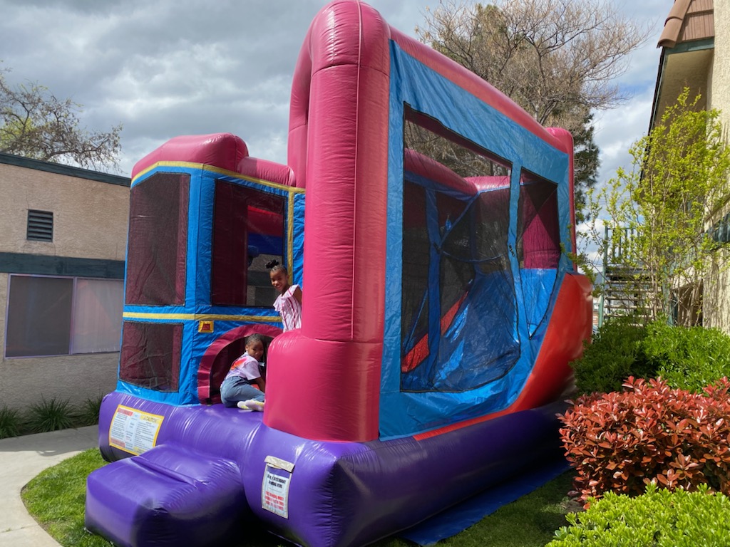 Pink & Purple 4in1 Bounce house Bounce house Rentals in Perris