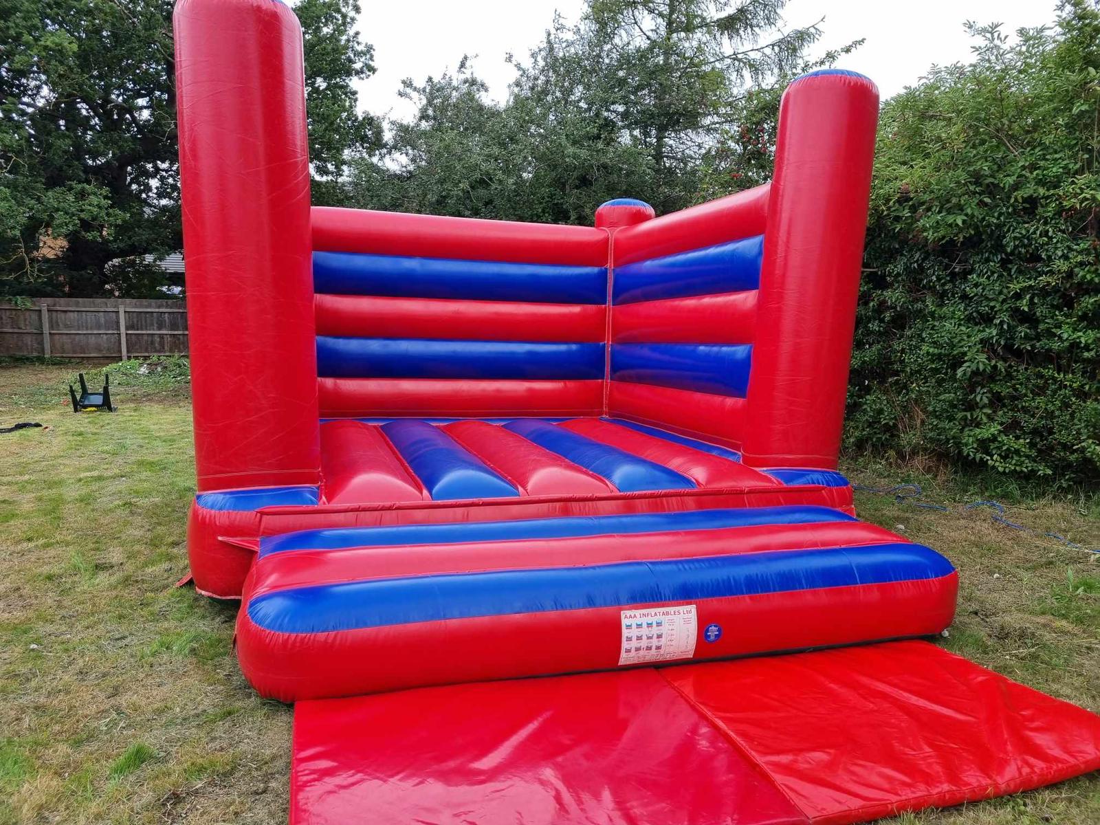 Box Bouncy Castle Bouncy Castle Hire in Stortford, Great Dunmow, Little Dunmow