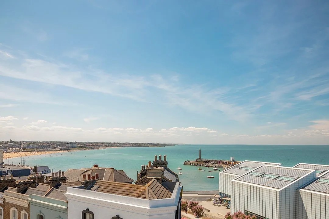 Weekend In Margate England's Coolest Seaside Town