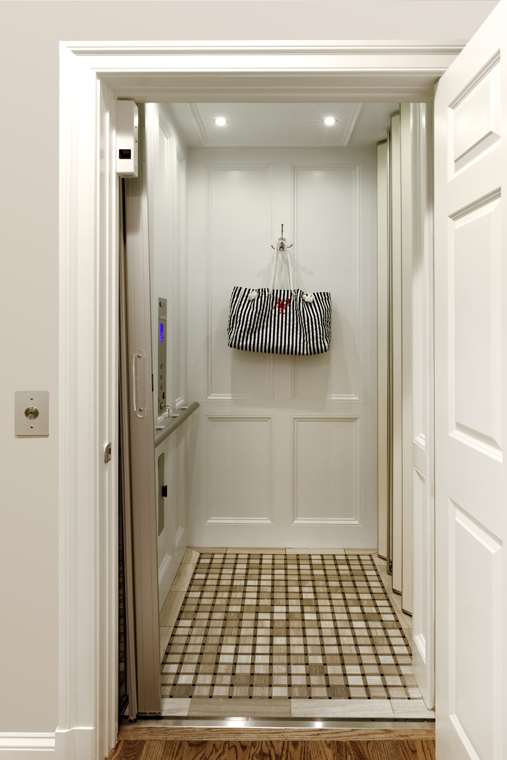 Beautifully Redesigned Home with Wine Cellar in McLean, Virginia BOWA