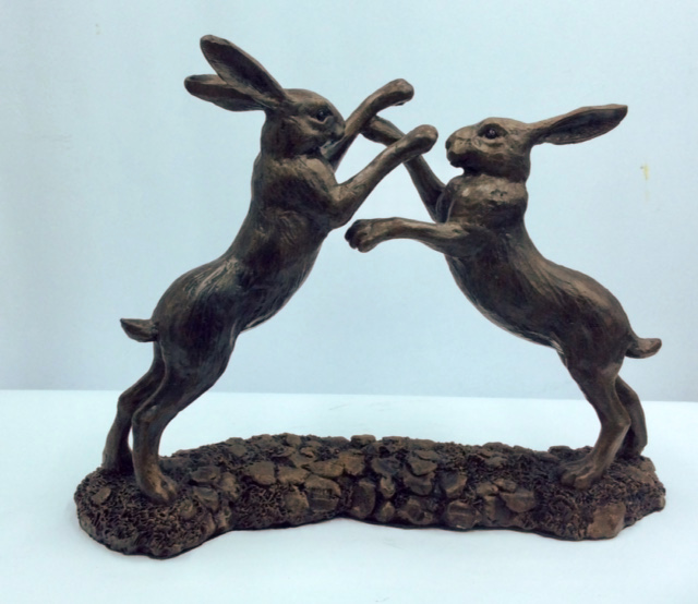 2077 Medium Boxing Hares Bowbrook Studios
