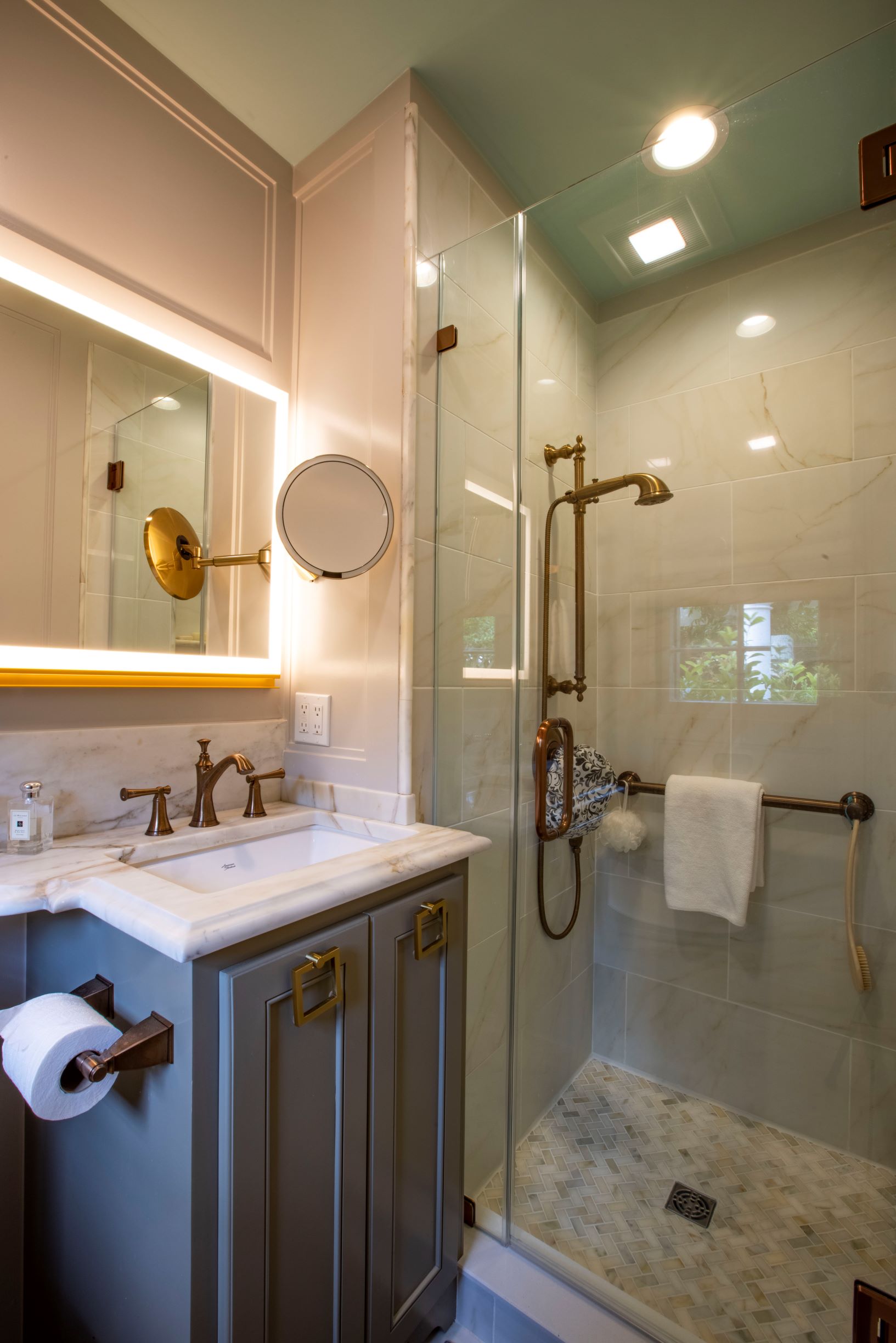 MOBILE, AL BATHROOM RENOVATION Bowden Architecture