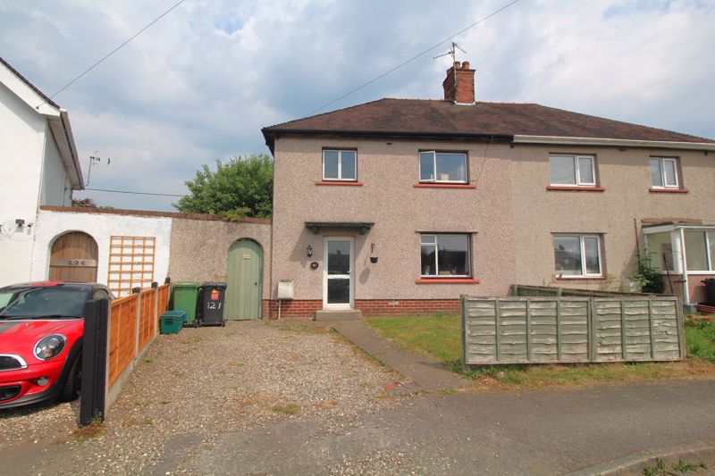 Bron Y Waun, Chirk Three Bedroom House For Sale Bowen