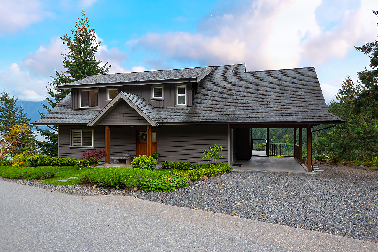 972 Seaview Place BOWEN HOMES